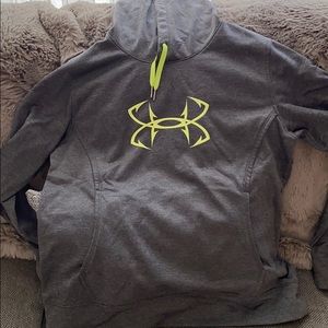 Under Armour Sweatshirt